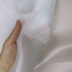 Сетка 3D трехслойная Air mesh 160 гр/м2, цвет Белый   в Березниках